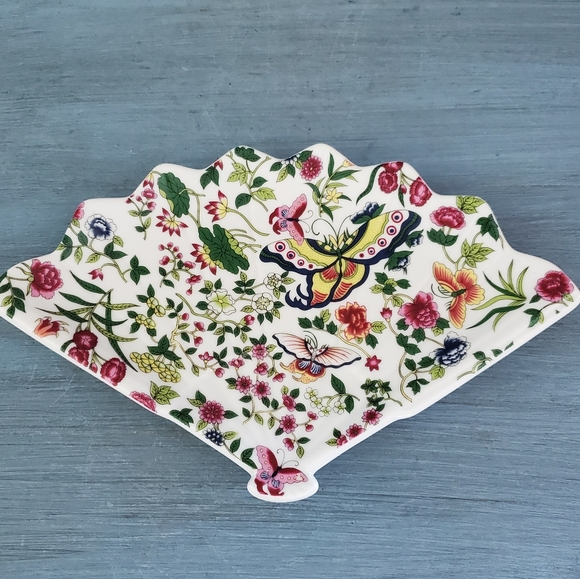 Vintage Porcelain Fan Shaped Dish - Picture 1 of 6